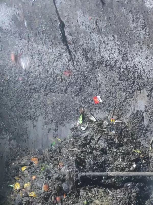 张湾污水池清理
